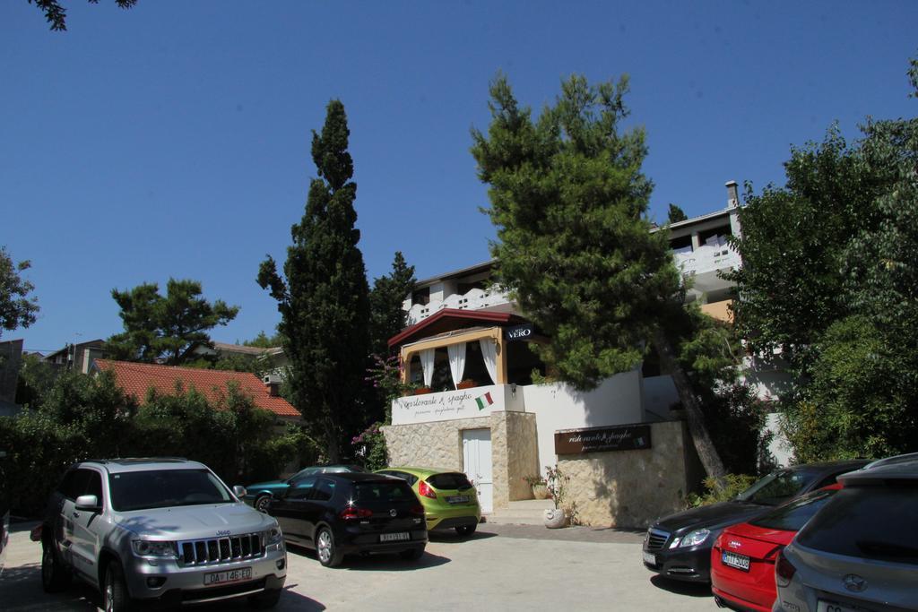 Novalja Guesthouse Economy Rooms Dış mekan fotoğraf